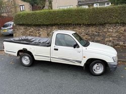 White Used 2003 Toyota HiLux Pickup | £2,095 (Fair price)