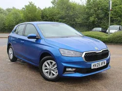 Race blue metallic New 2025 Skoda Fabia SE Hatchback | £18,400 (Fair price)