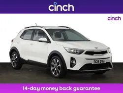 White Used 2019 Kia Stonic 2 SUV | £10,099 (Fair price)