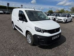 White Used 2020 Peugeot Partner S MPV | £9,594 (Fair price)