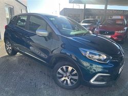 Turquoise silver roof Used 2019 Renault Captur Play SUV | £8,995 (Fair price)