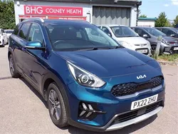 Metallic blue Used 2022 Kia Niro 2 SUV | £13,690 (Good price)
