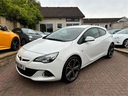 White Used 2015 Vauxhall Astra Edition Coupe | £8,495 (Expensive)