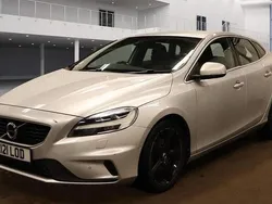 Used 2018 Volvo V40 R-Design Estate | £10,495 (Fair price)