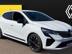 White Used 2024 Renault Clio V Techno Hatchback | £15,596 (Fair price)