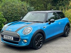 Blue Used 2015 Mini Cooper Hatch Hatchback | £9,290 (Fair price)