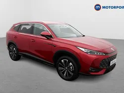 Red New 2025 MG HS Trophy SUV | £22,999 (Fair price)