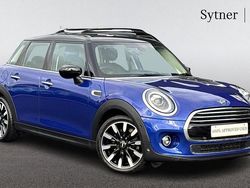 Blue Used 2020 Mini Cooper Exclusive Hatchback | £19,000 (Fair price)
