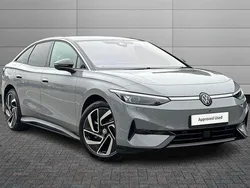 Moonstone grey Used 2024 VW ID.7 Pro Sedan | £32,650 (Super price)