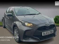 Used 2025 Toyota Yaris Hybrid Hatchback | £17,652 (Good price)
