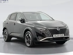 New 2025 Nissan Qashqai N-Connecta SUV | £27,399