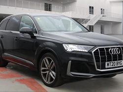 Black Used 2020 Audi Q7 S-Line SUV | £32,450 (Fair price)