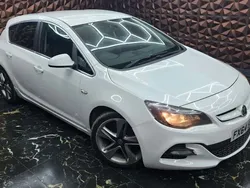 White Used 2014 Vauxhall Astra Edition Hatchback | £3,099 (Fair price)