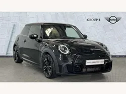 Black Used 2024 Mini Cooper S Hatch Hatchback | £26,490 (A bit pricey)
