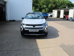 Ceramic grey New 2025 Renault Captur Esprit Alpine SUV | £24,995 (A bit pricey)