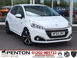 White Used 2019 Peugeot 208 S Hatchback | £10,290 (Fair price)