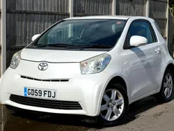 White Used 2010 Toyota iQ Hatchback | £1,391 (Fair price)