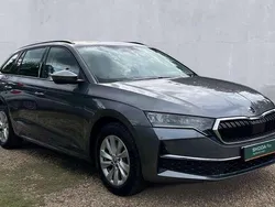 Grey Used 2024 Skoda Octavia SE Technology Estate | £20,096 (Fair price)