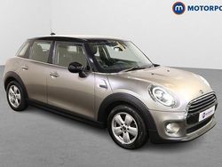 Used 2020 Mini Cooper Classic Hatchback | £11,649 (Good price)