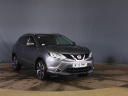 Grey Used 2015 Nissan Qashqai Tekna SUV | £4,490 (Fair price)