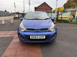 Blue Used 2013 Kia Rio 2 Hatchback | £2,690 (Good price)