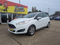 White Used 2013 Ford Fiesta Zetec Hatchback | £4,595 (Expensive)
