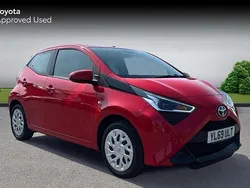 Chilli red Used 2019 Toyota Aygo X-play Hatchback | £7,920 (Fair price)