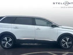 White Used 2023 Peugeot 5008 GT MPV | £24,421 (Fair price)