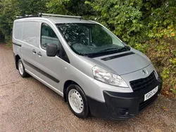 Silver Used 2016 Peugeot Expert Van | £6,495 (A bit pricey)