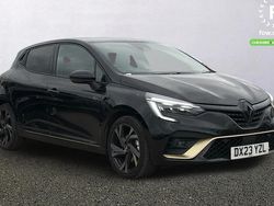 Black Used 2022 Renault Clio V Engineered Hatchback | £16,099 (Fair price)