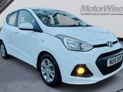 White Used 2015 Hyundai i10 SE Hatchback | £3,995 (Fair price)