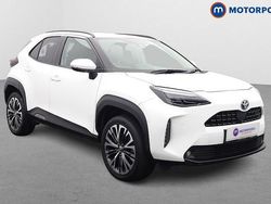 Used 2024 Toyota Yaris Hybrid Estate | £19,649 (Fair price)