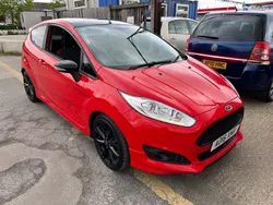 Red Used 2016 Ford Fiesta Zetec Hatchback | £4,995 (Good price)