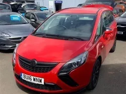 Red Used 2016 Vauxhall Zafira Design Edition MPV | £6,290 (Fair price)