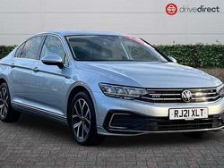 Silver Used 2021 VW Passat GTE Sedan | £17,295 (Fair price)