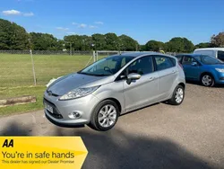 Silver Used 2009 Ford Fiesta Zetec Hatchback | £4,000 (Fair price)
