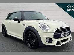 White Used 2018 Mini Cooper Hatch Hatchback | £12,523 (Fair price)