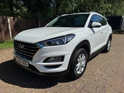 White Used 2018 Hyundai Tucson SE SUV | £13,495 (Fair price)