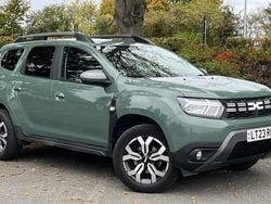 Green Used 2023 Dacia Duster Journey SUV | £17,543 (Fair price)