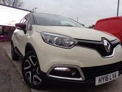Cream Used 2016 Renault Captur Dynamique SUV | £4,490 (Good price)