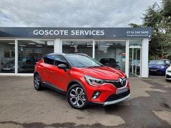 Red/black Used 2024 Renault Captur Techno SUV | £18,000 (Fair price)