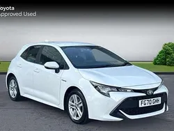 White Used 2020 Toyota Corolla Hatchback | £13,890 (Fair price)