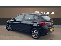 Black Used 2024 Hyundai i20 Advanced Hatchback | £15,500 (Fair price)