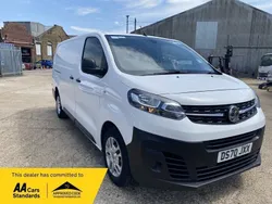 White Used 2020 Vauxhall Vivaro Van | £8,995 (Good price)