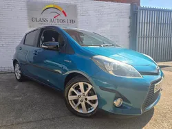 Turquoise Used 2012 Toyota Yaris Hybrid Hatchback | £6,822 (Expensive)