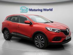 Red Used 2020 Renault Kadjar Iconic SUV | £11,725 (Good price)