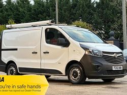 White Used 2016 Vauxhall Vivaro S Van | £9,390 (Good price)