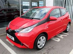 Red Used 2015 Toyota Aygo X-play Hatchback | £6,000 (Fair price)