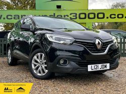 Black Used 2017 Renault Kadjar Dynamique SUV | £5,475 (Fair price)