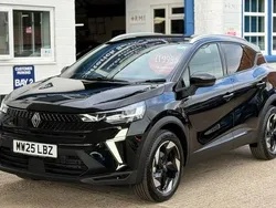Diamond black metallic Used 2025 Renault Captur Techno SUV | £19,995 (A bit pricey)